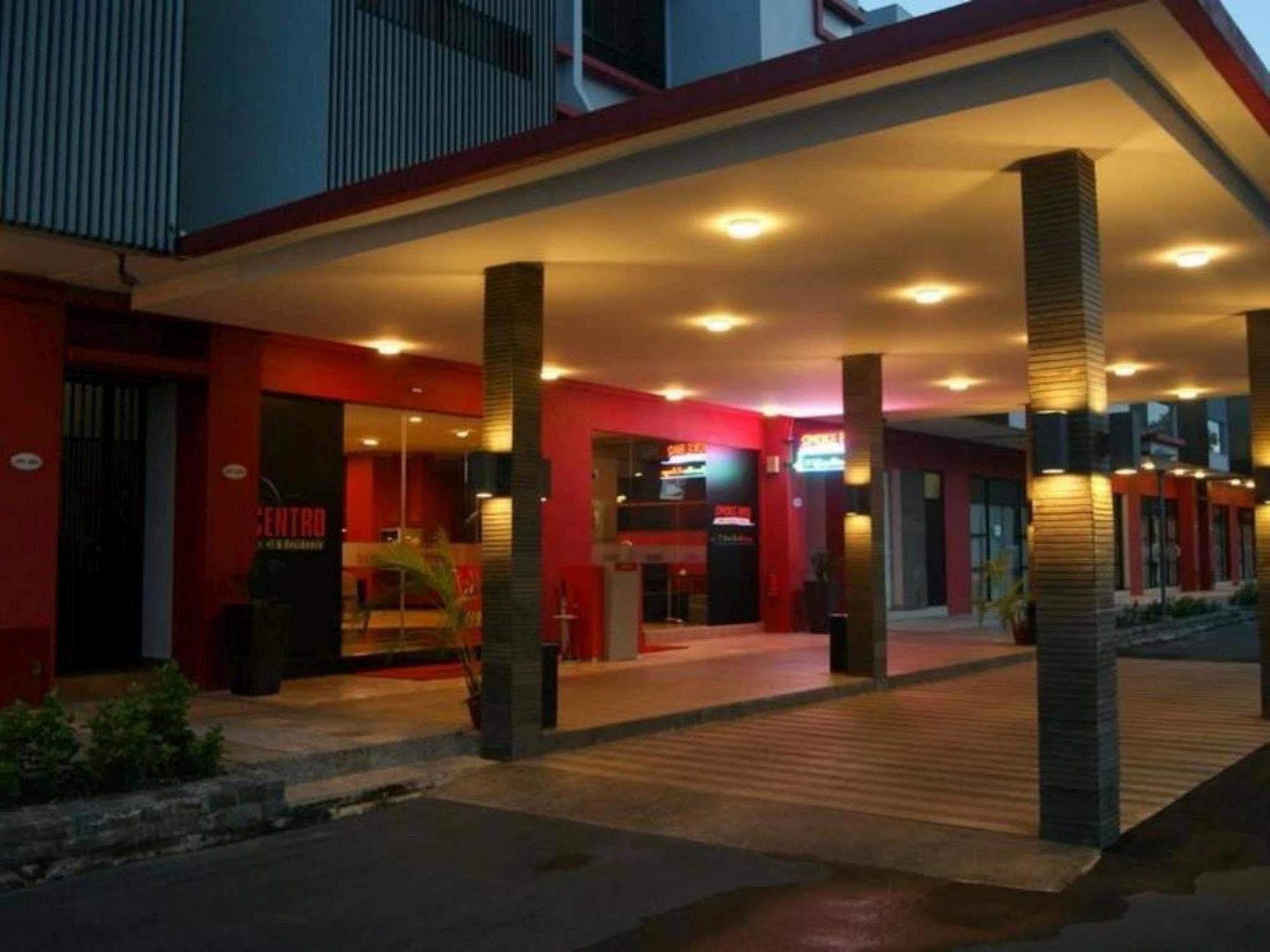 The Centro Hotel & Residence By Orchardz Batam Exterior photo